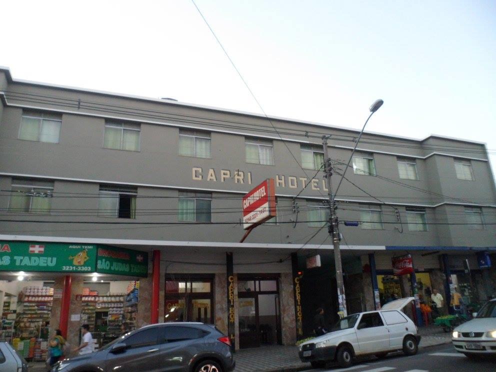 Hotel Capri Tres Coracoes Exterior foto